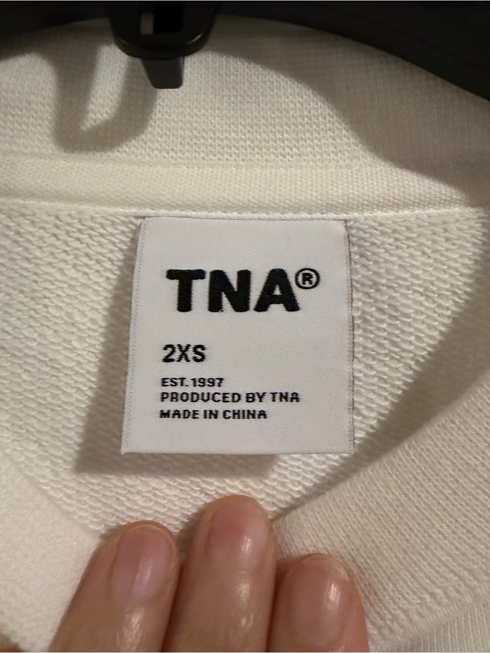 Aritzia | TNA Boyfriend Cropped Crewneck Sweatshirt | Sz 2XS (Fits like Sz S) - Picture 4 of 12